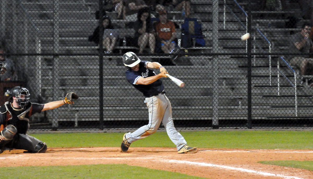 Baseball Starts AMCC Final Four With 9-1 Loss to Behrend