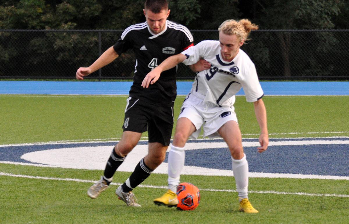 Men&rsquo;s Soccer Downed 3-0 at D&rsquo;Youville