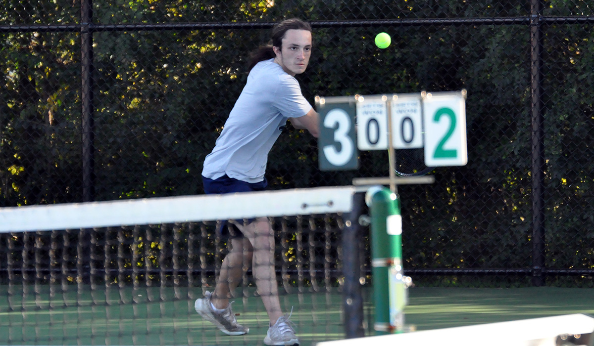 Men&rsquo;s Tennis Advances to AMCC Title Match With 5-2 Win Over UPG