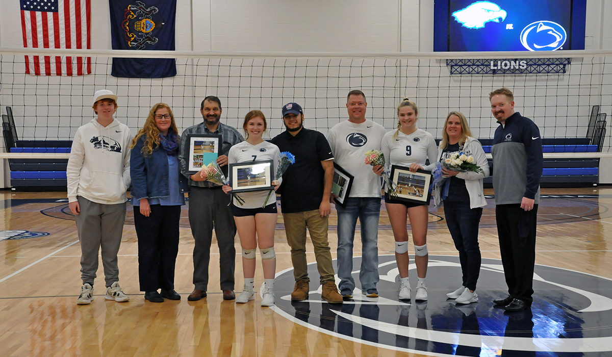 Women&rsquo;s Volleyball Earns Senior Day Sweep